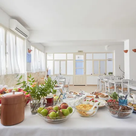 Hotel Londos Piso Livadi