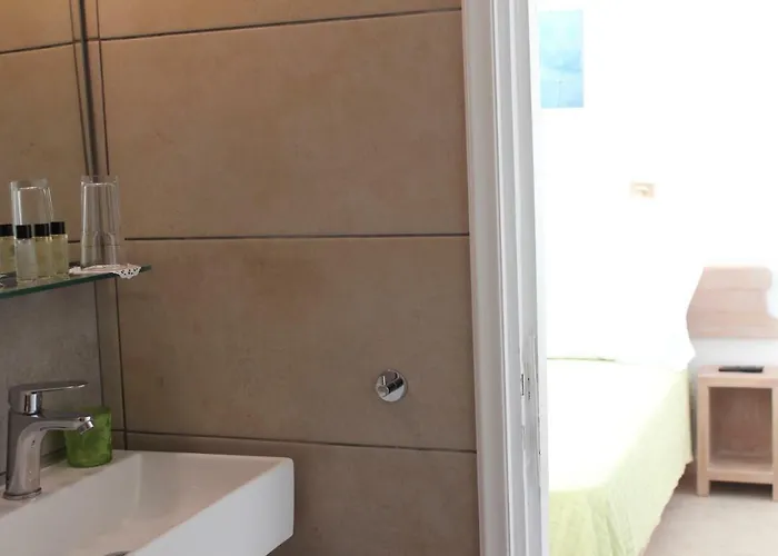 Londos 2* Piso Livadi