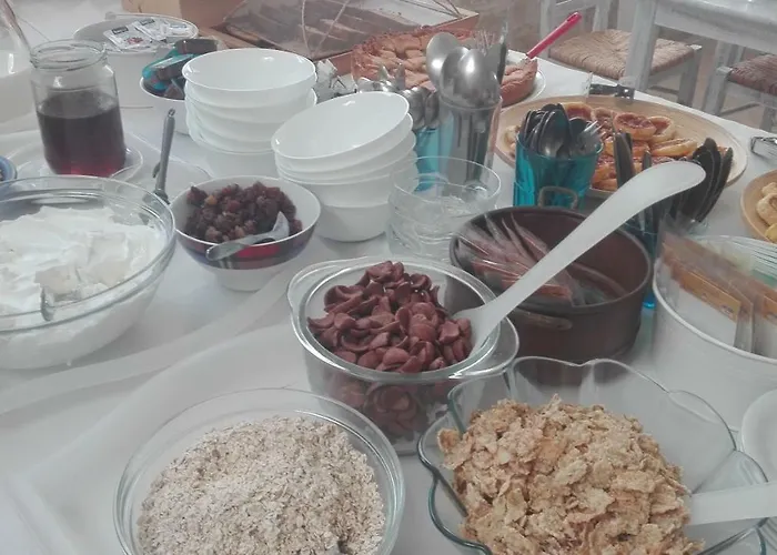 Hotel Londos Piso Livadi