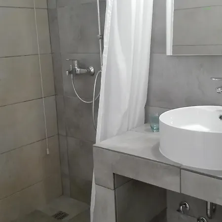 Londos Szálloda Píszo Livádi